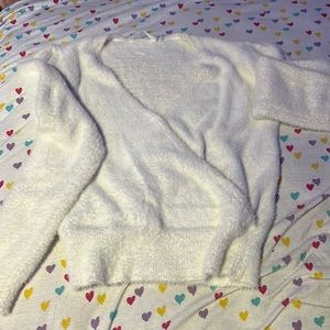 It’s a Medium but fits more like a Large.